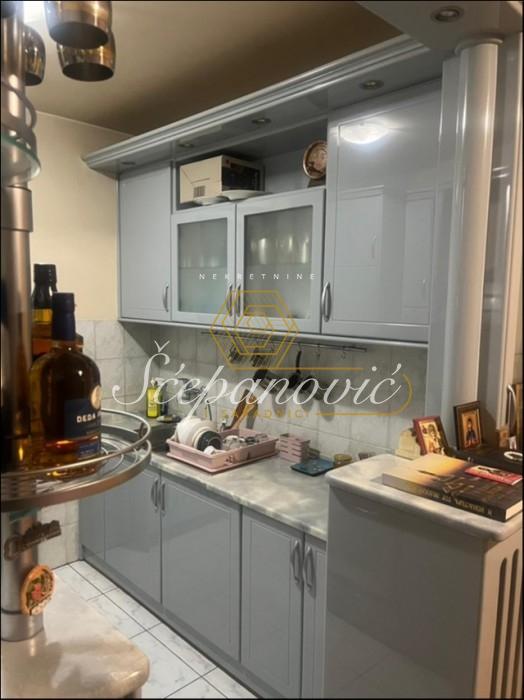 stanovi-izdavanje-beograd-yz55aLJ543 Trosoban stan na prodaju, Grbavica, Novi Sad, 91m², 240.000 €