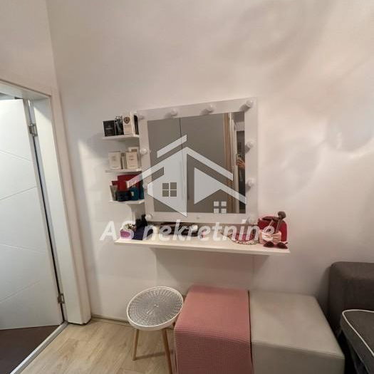 Trosoban stan za izdavanje, Bogoslovija, Beograd, 80m², 900 €/mes