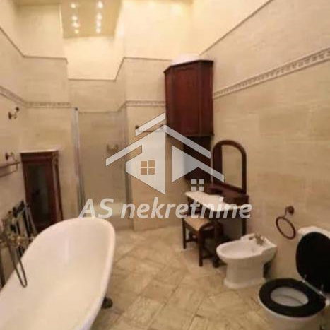 Četvorosoban stan za izdavanje, 27. Marta, Beograd, 222m², 2.200 €/mes