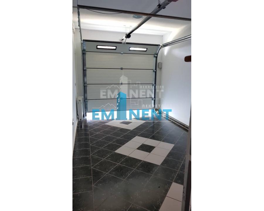 Kuća na prodaju, Beli Potok, Beograd, 465m², 620.000 €