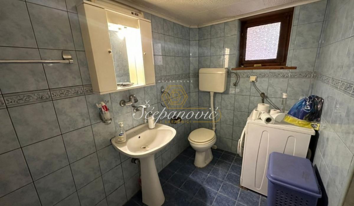 stanovi-izdavanje-d4tgXTm0bB Kuća na prodaju, Majur, Novi Sad, 75m², 175.000 €