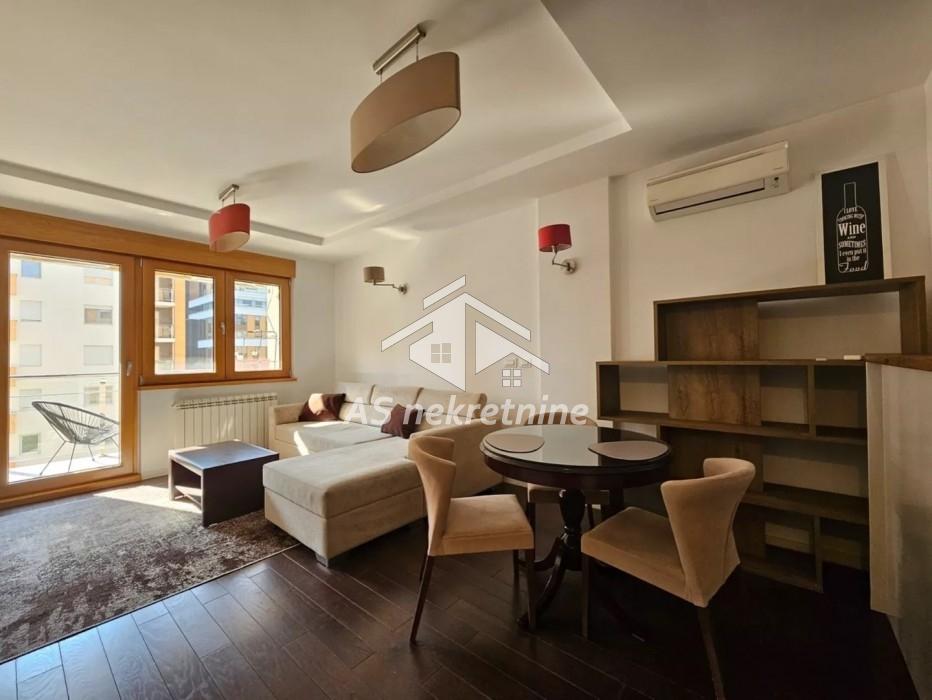 Stan Izdavanje Beograd  54 m2