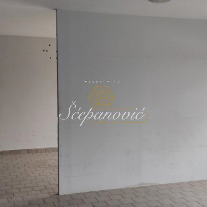 Lokal Izdavanje Novi Sad  145 m2