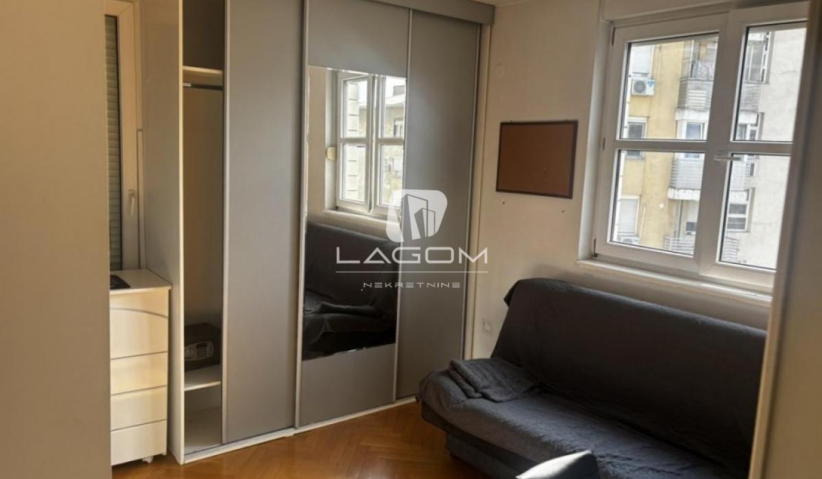 Trosoban stan na prodaju, Vojvode Stepe, Beograd, 93m², 314.000 €
