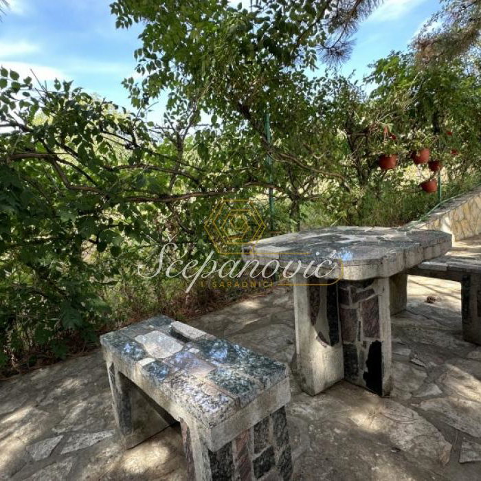 Kuća na prodaju, Centar, Irig, 287m², 735.000 €