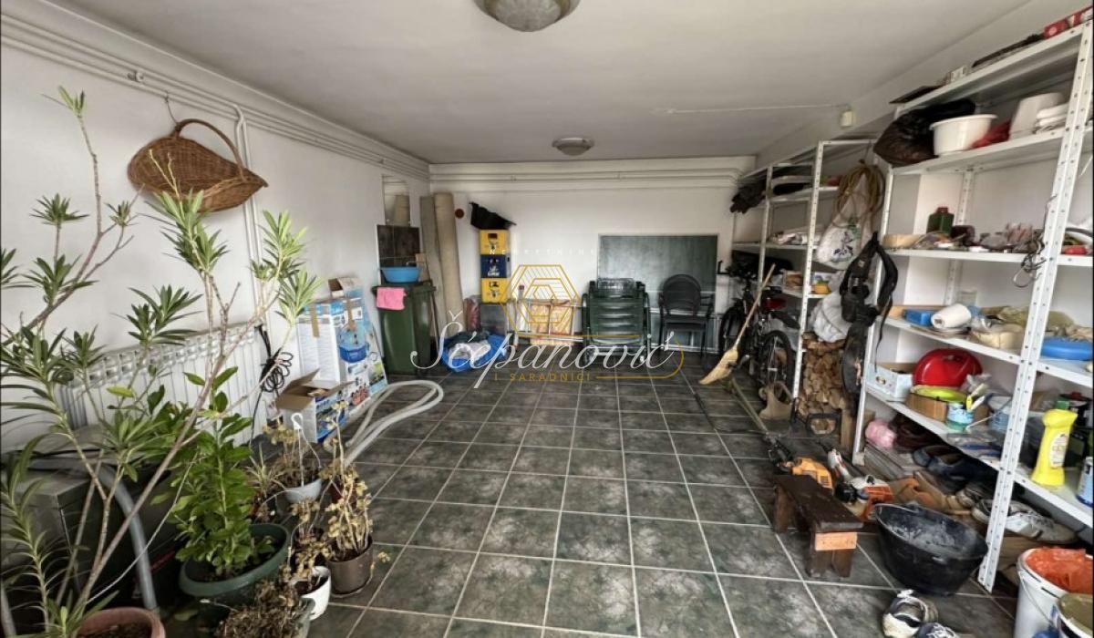 stanovi-izdavanje-hM66dTbFYu Kuća na prodaju, Sremska Kamenica, Novi Sad, 131m², 300.000 €