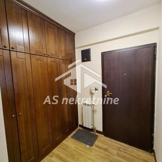 Trosoban stan za izdavanje, Hram Svetog Save, Beograd, 78m², 1.000 €/mes