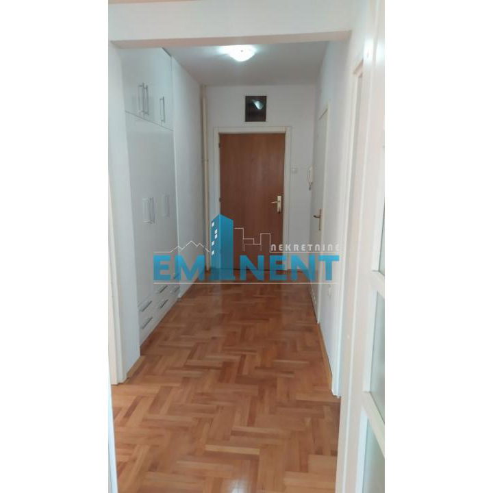 Četvorosoban stan za izdavanje, Denkova Bašta, Beograd, 96m², 800 €/mes