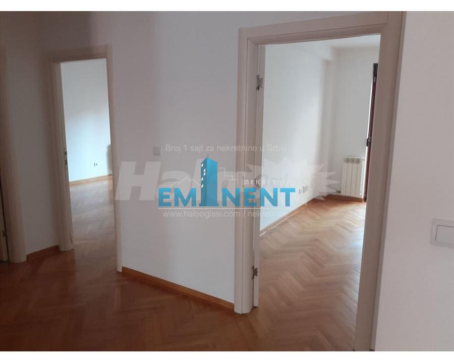 Stan Izdavanje Beograd Crveni Krst Vračar 90 m2