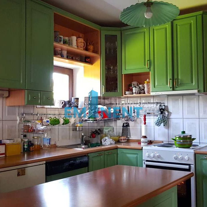 Kuća na prodaju, Beli Potok, Beograd, 465m², 620.000 €