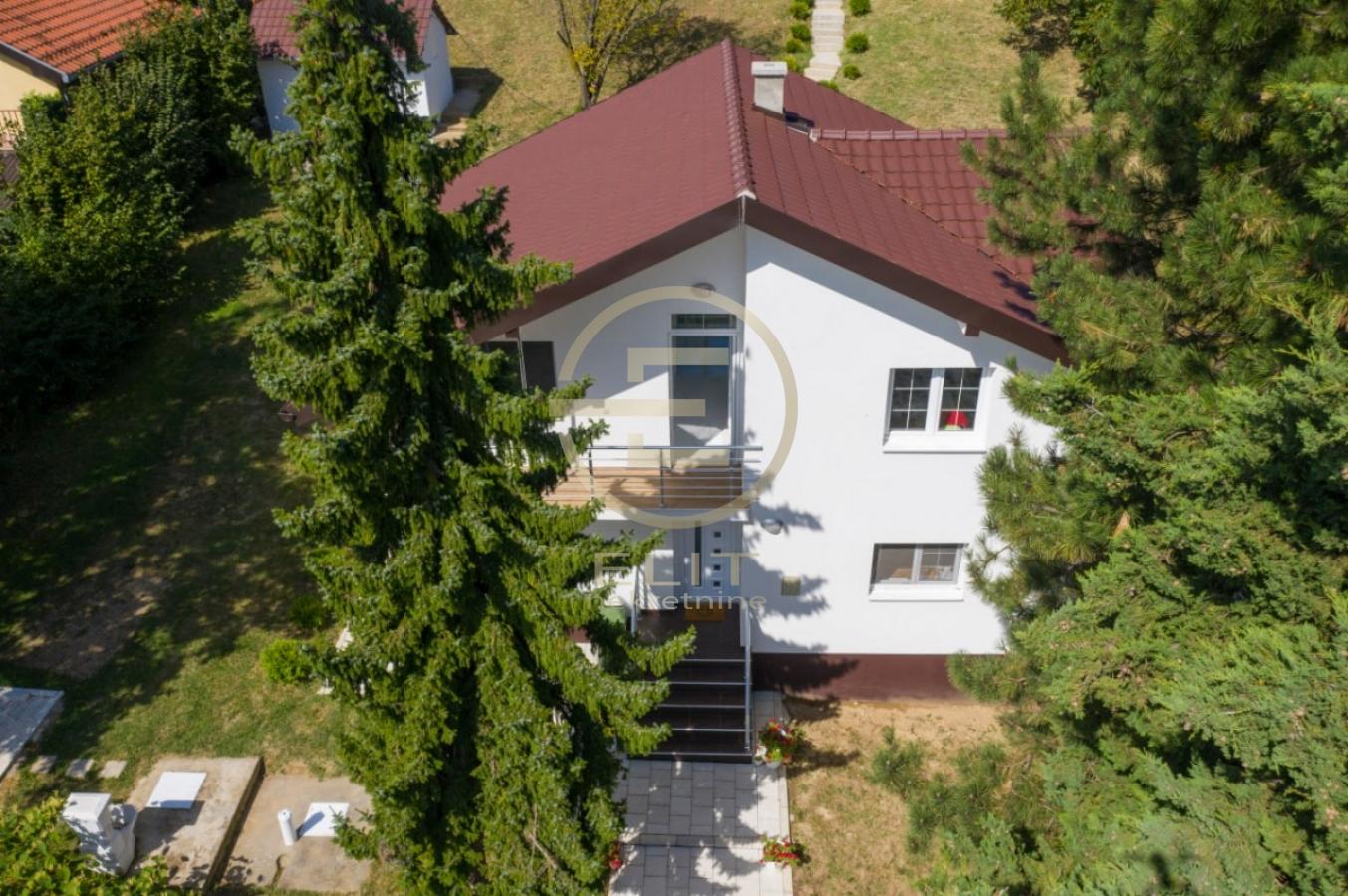 Kuća Prodaja Novi Sad Kuća Prodaja Novi Sad Alibegovac 212 m2
