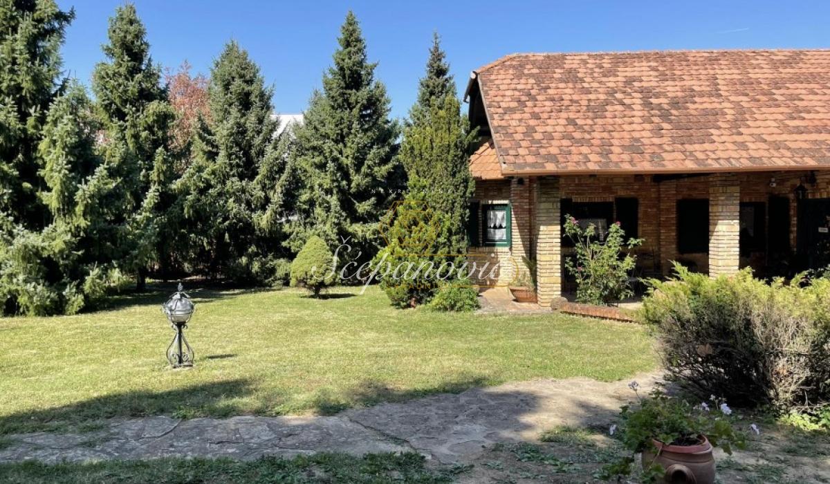 Kuća na prodaju, Sremska Kamenica, Novi Sad, 202m², 873.000 €
