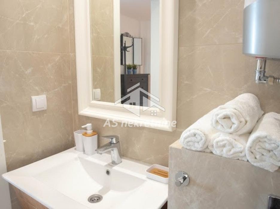 stanovi-izdavanje-yi0m2QfHe7 Trosoban stan za izdavanje, Cara Dušana, Beograd, 75m², 1.200 €/mes