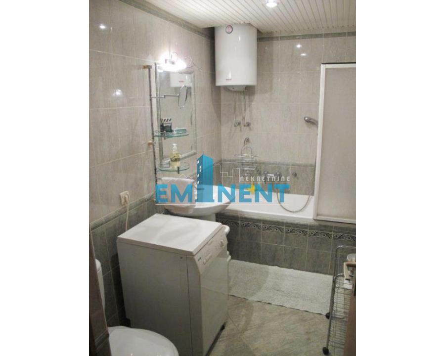 Stan Izdavanje Beograd  90 m2