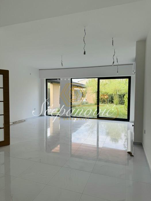 Stan Prodaja Novi Sad Stan Prodaja Novi Sad Popovica 181 m2