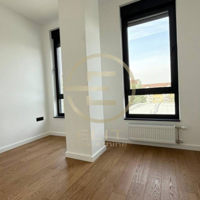 Četvorosoban stan na prodaju, Grbavica, Novi Sad, 98.51m², 325.000 €