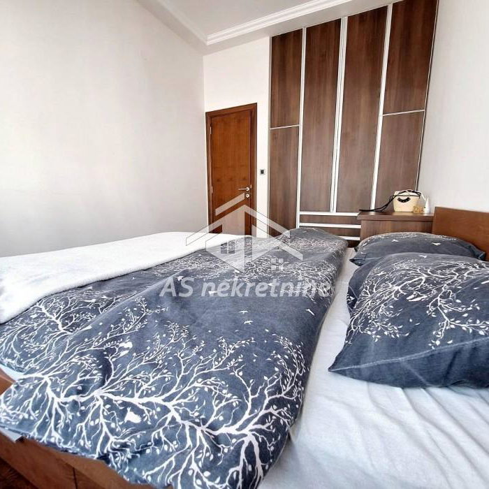 Četvorosoban stan za izdavanje, Dedinje, Beograd, 135m², 2.150 €/mes