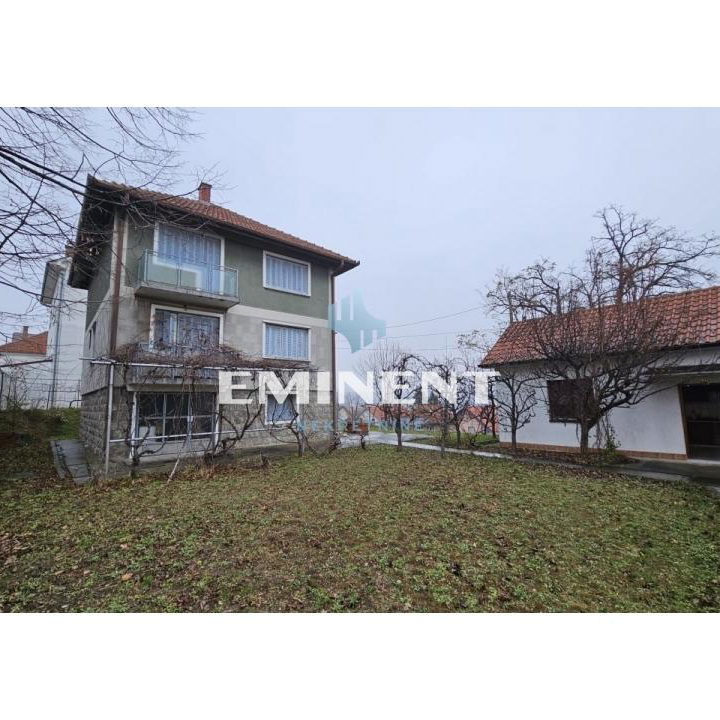 Kuća Prodaja Beograd Kaluđerica 315 m2