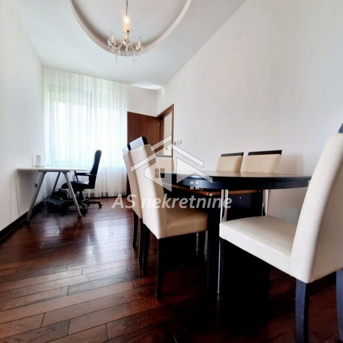 Stan Izdavanje Beograd Dedinje 135 m2