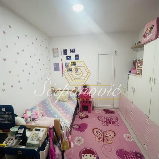 Trosoban stan na prodaju, Rotkvarija, Novi Sad, 67m², 150.000 €