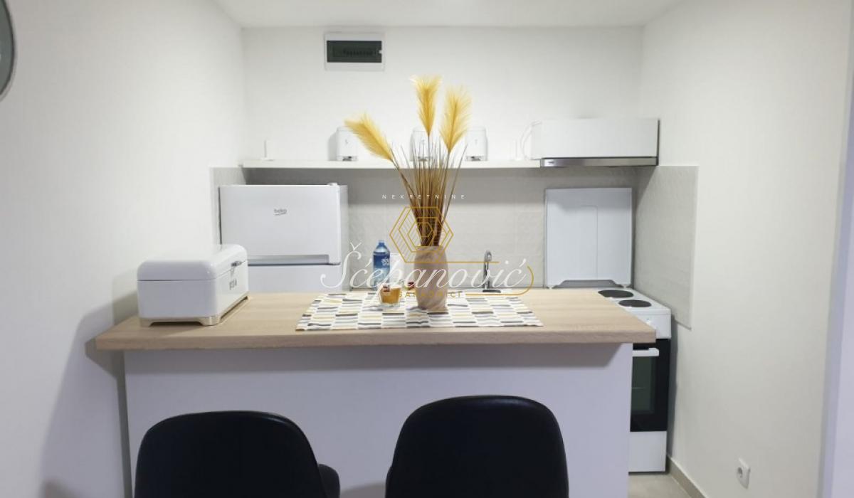 Stan Prodaja Novi Sad  24 m2