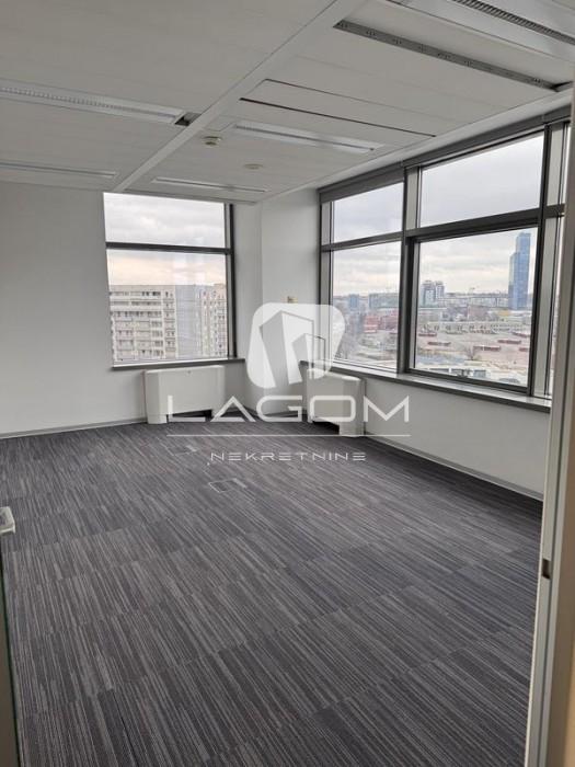 Lokal za izdavanje, Blok 67 – Belville, Beograd, 838m², 8. sprat, 15.595 €/mes