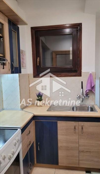 stanovi-prodaja-6shNIGogO3 Četvorosoban stan za izdavanje, Hram Svetog Save, Beograd, 94m², 1.300 €/mes