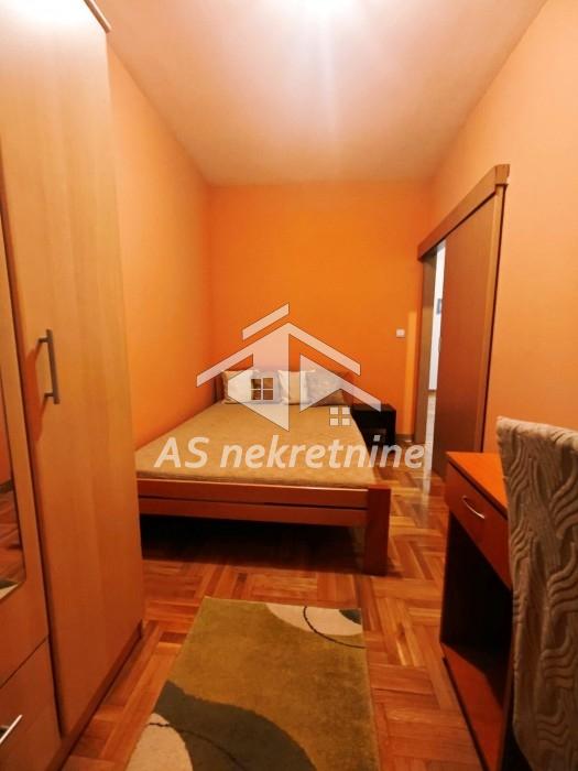 Trosoban stan za izdavanje, Đeram Pijaca, Beograd, 58m², 750 €/mes