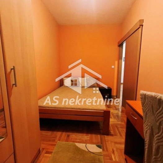 Trosoban stan za izdavanje, Đeram Pijaca, Beograd, 58m², 750 €/mes