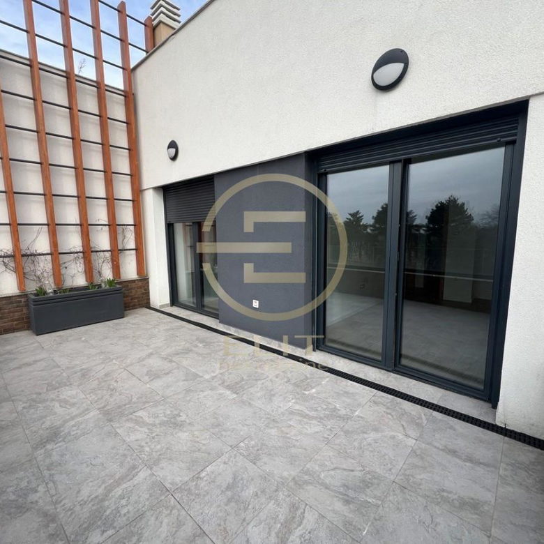 Lokal za izdavanje, Popovica, Novi Sad, 181m², 1.500 €/mes