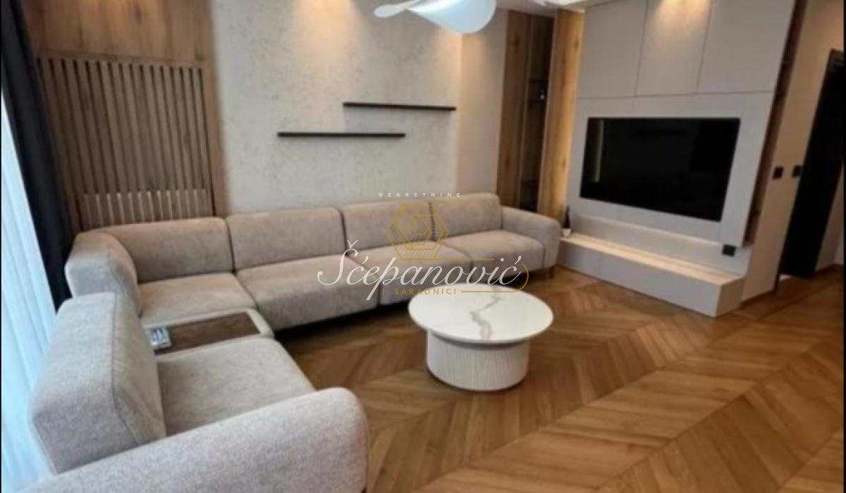 Stan Prodaja Novi Sad  93 m2