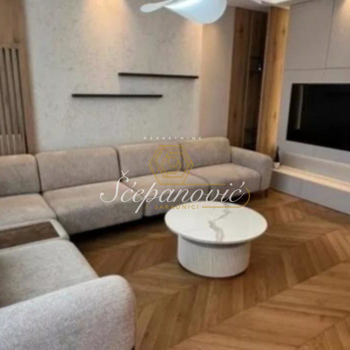 Stan Prodaja Novi Sad  93 m2