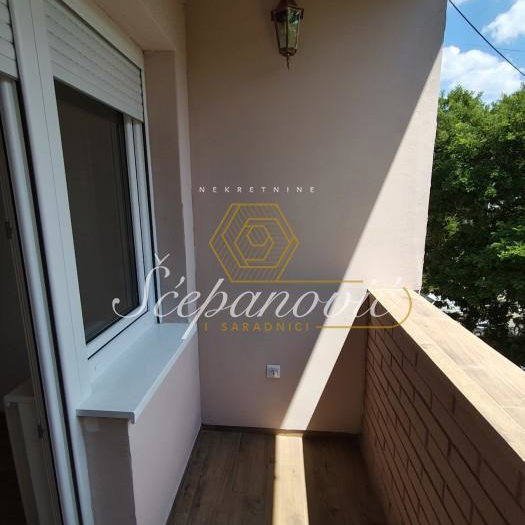 Trosoban stan na prodaju, Grbavica, Novi Sad, 49m², 151.900 €