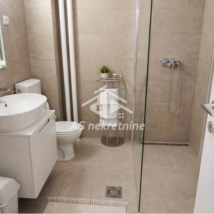 Stan Izdavanje Beograd Slavija 65 m2