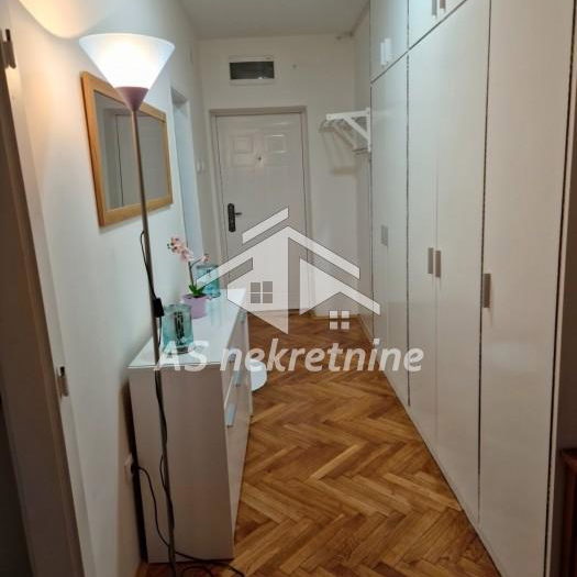 Trosoban stan za izdavanje, Slavija, Beograd, 73m², 1.000 €/mes