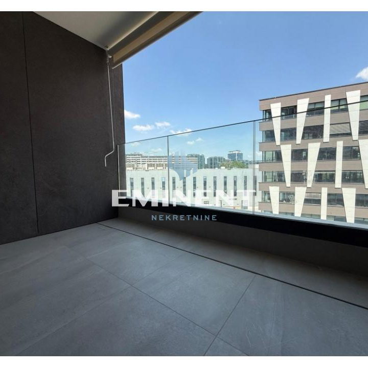 Trosoban stan na prodaju, A Blok – Blok 67a, Beograd, 74m², 371.850 €