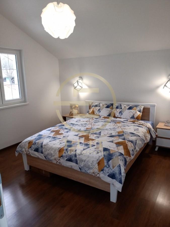 stanovi-prodaja-CmpVgF4Kbt Kuća na prodaju, Alibegovac, Novi Sad, 212m², 450.000 €