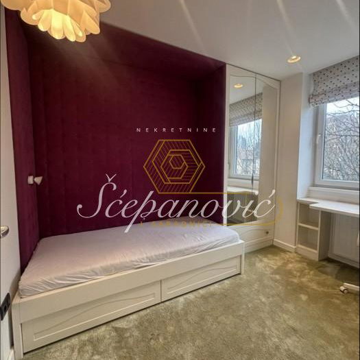 Četvorosoban stan na prodaju, Centar, Novi Sad, 113m², 469.000 €