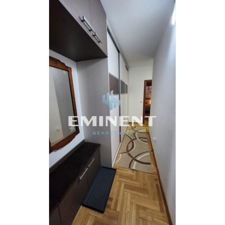 Trosoban stan za izdavanje, Južni Bulevar, Beograd, 64m², 1.000 €/mes