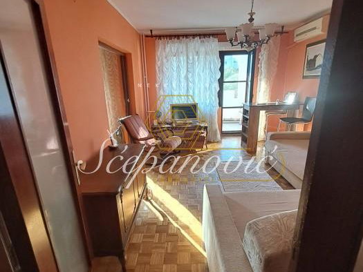 Stan Izdavanje Novi Sad  83 m2