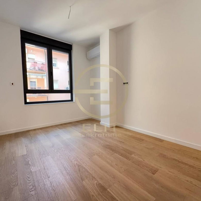 Stan Prodaja Novi Sad  100 m2