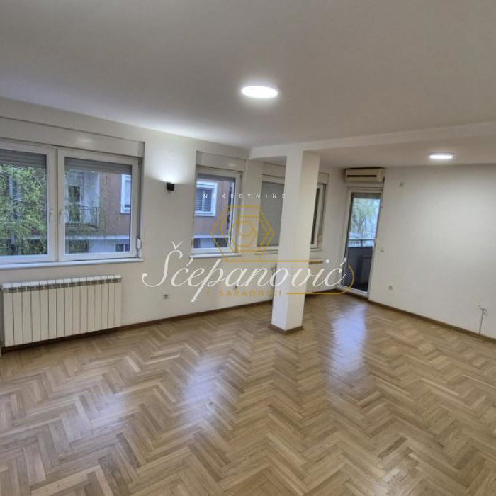 Stan Izdavanje Novi Sad  89 m2