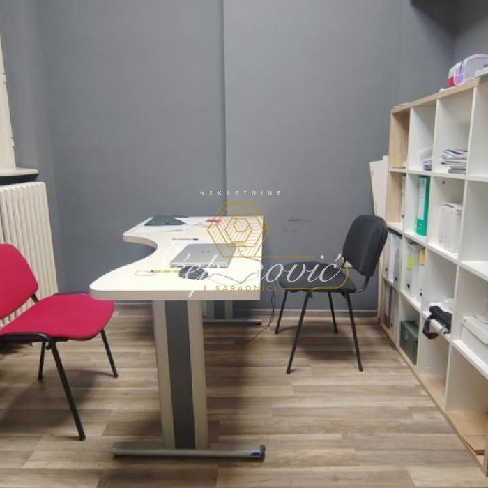 Višesoban stan na prodaju, Centar, Novi Sad, 155m², 500.000 €