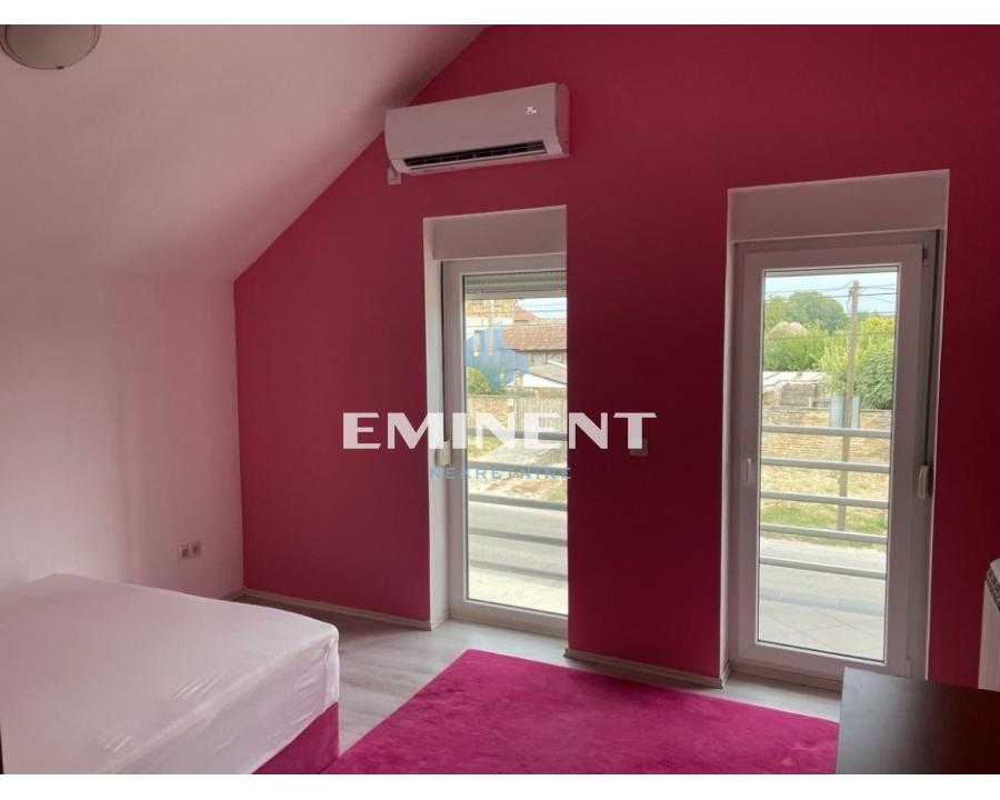 stanovi-prodaja-Q0fYnBfTL3 Kuća na prodaju, Stari Banovci, Stara Pazova, 342m², 420.000 €