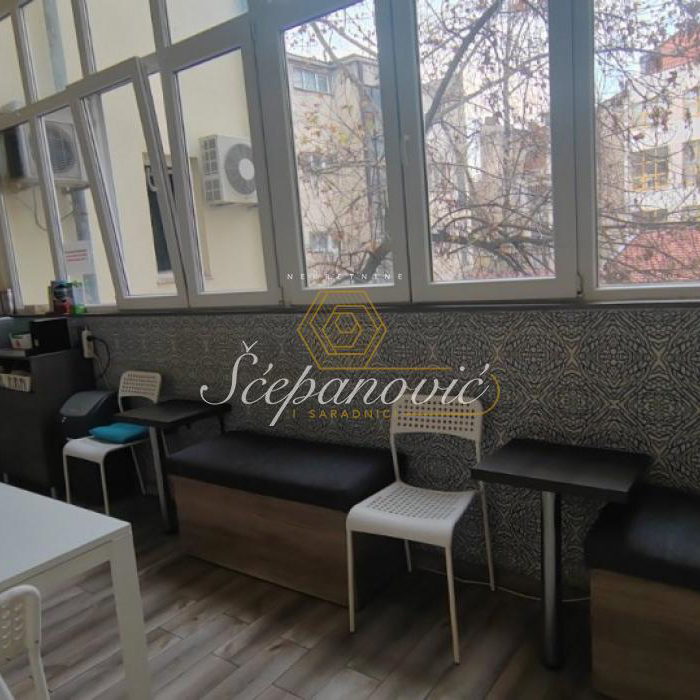 Višesoban stan na prodaju, Centar, Novi Sad, 155m², 500.000 €
