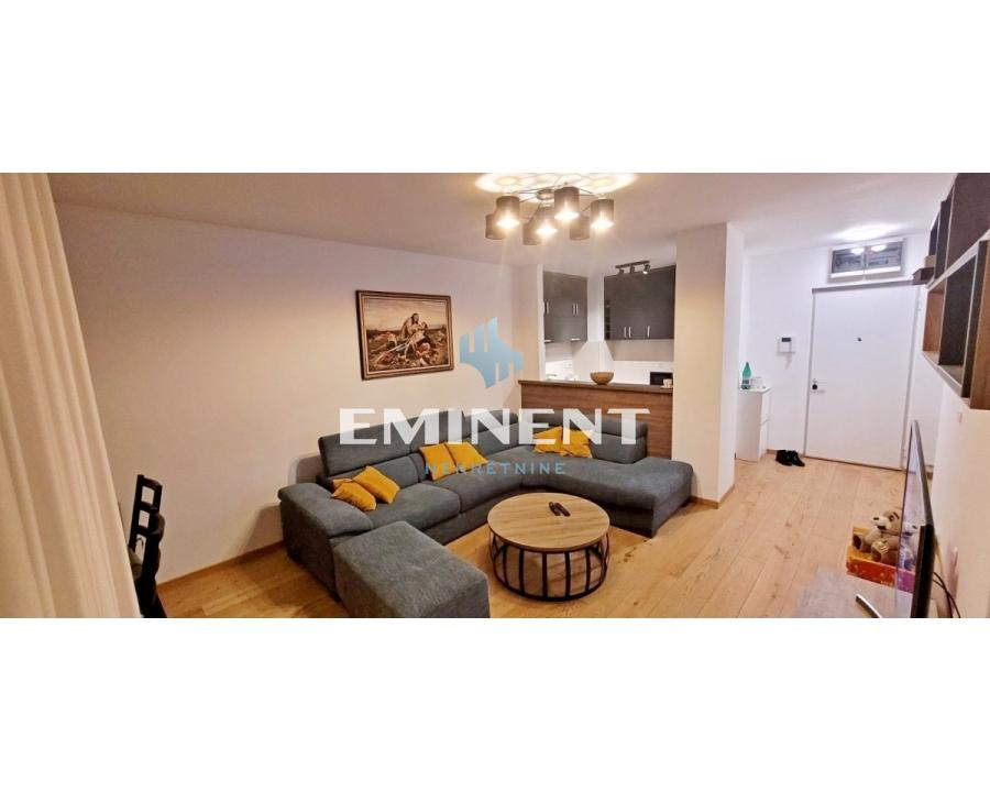 Trosoban stan za izdavanje, Učiteljsko Naselje, Beograd, 72m², 1.100 €/mes