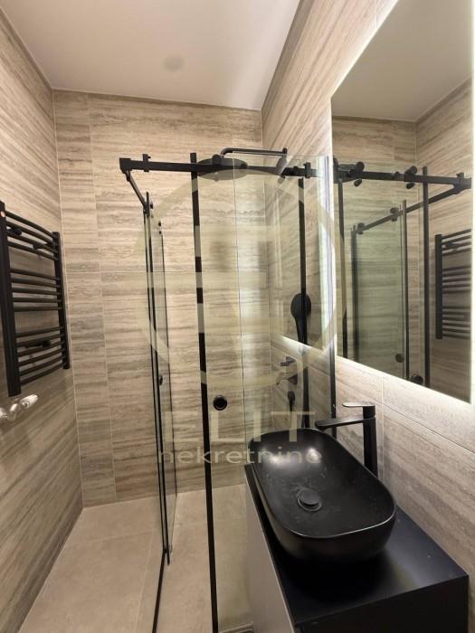 Četvorosoban stan na prodaju, Grbavica, Novi Sad, 98.51m², 325.000 €