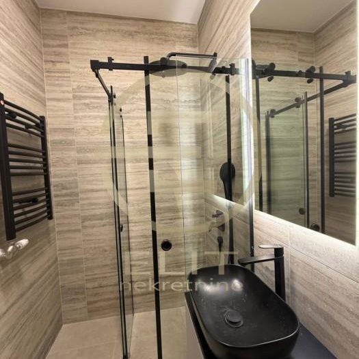 Četvorosoban stan na prodaju, Grbavica, Novi Sad, 98.51m², 325.000 €