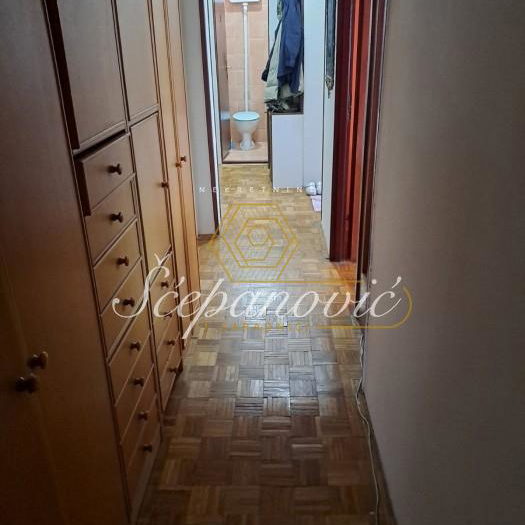 Četvorosoban stan za izdavanje, Sajmište, Novi Sad, 83m², 600 €/mes