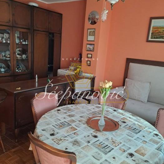 Stan Izdavanje Novi Sad  83 m2